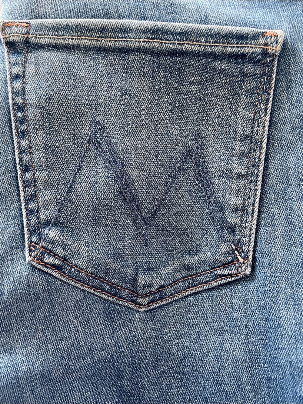 MOTHER The Weekender Fray A Groovy Kind of Love Denim Jeans Size 33 - Picture 5 of 6